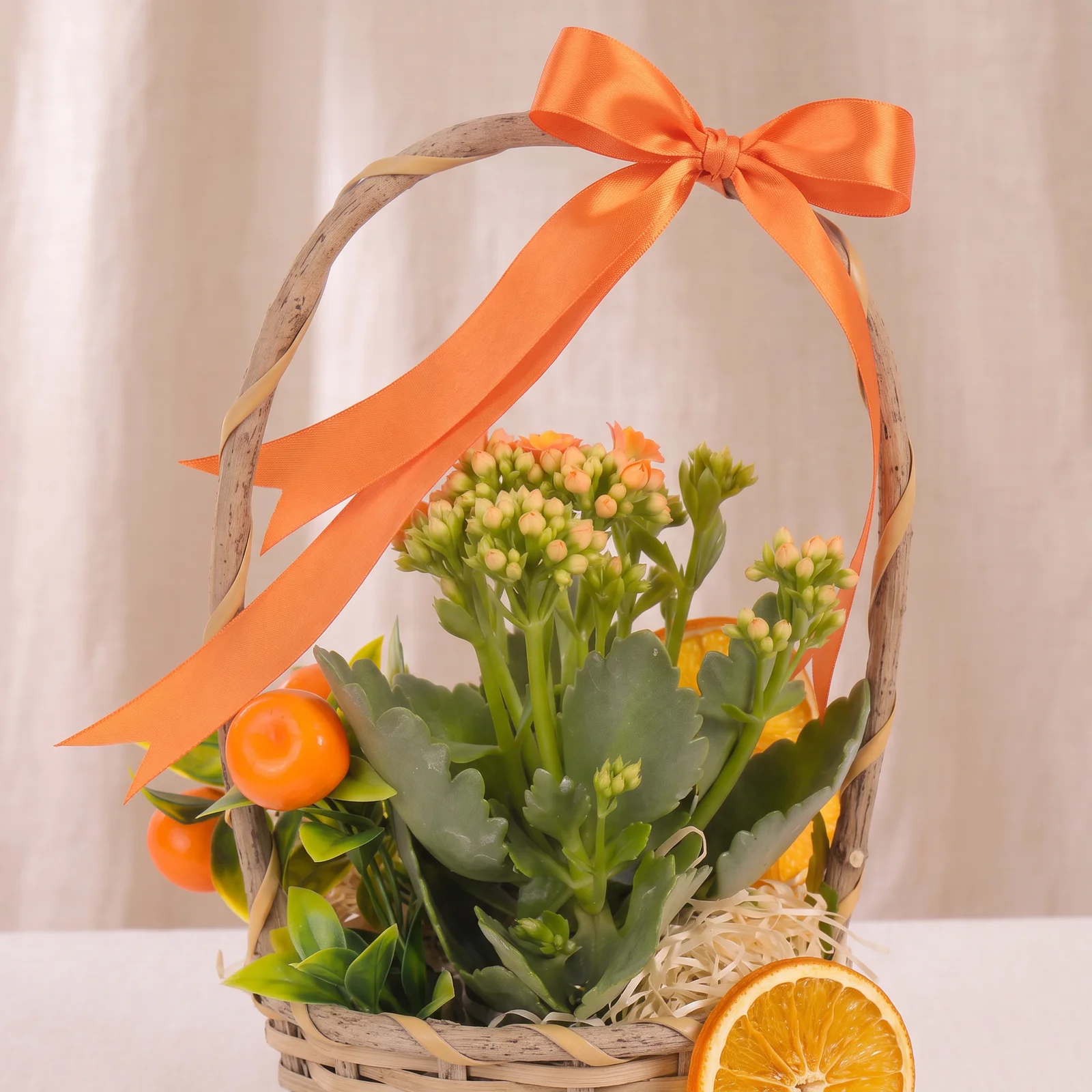 Citrus Charm Kalanşo Sepeti