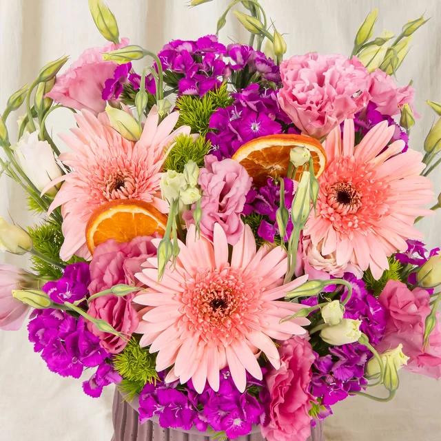 Pastel Wave Gerbera Aranjmanı