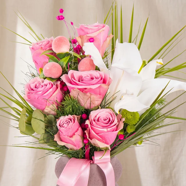 Floral Edit Lilyum & Pembe Güller